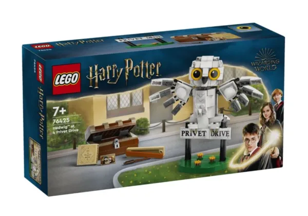 LEGO® HARRY POTTER™: HEDWIG™ AT 4 PRIVET DRIVE