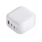 Uniq Verge Pro 66W GaN USB-C wall charger - white