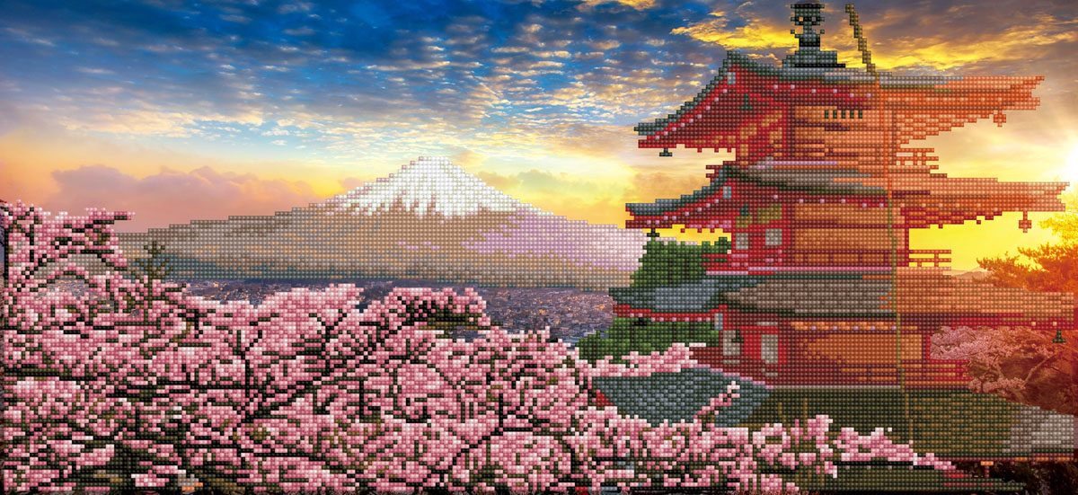 Mount Fuji and Chureito pagoda at sunset