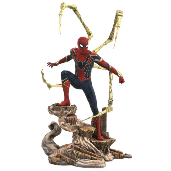 Marvel Avengers Infinity War Iron Spiderman diorama figure 23cm